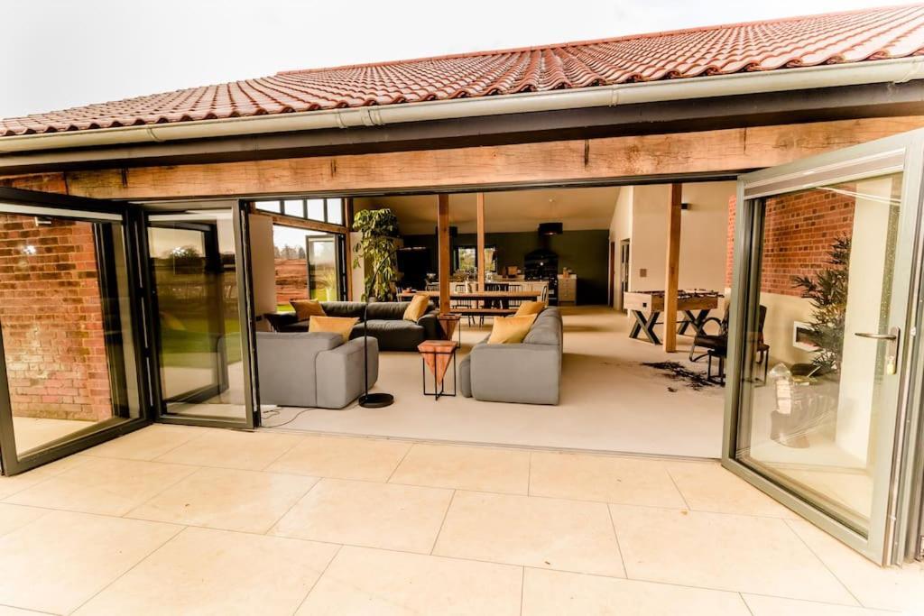 Beautiful Barn Conversion Close To The Broads Dilham Exterior photo
