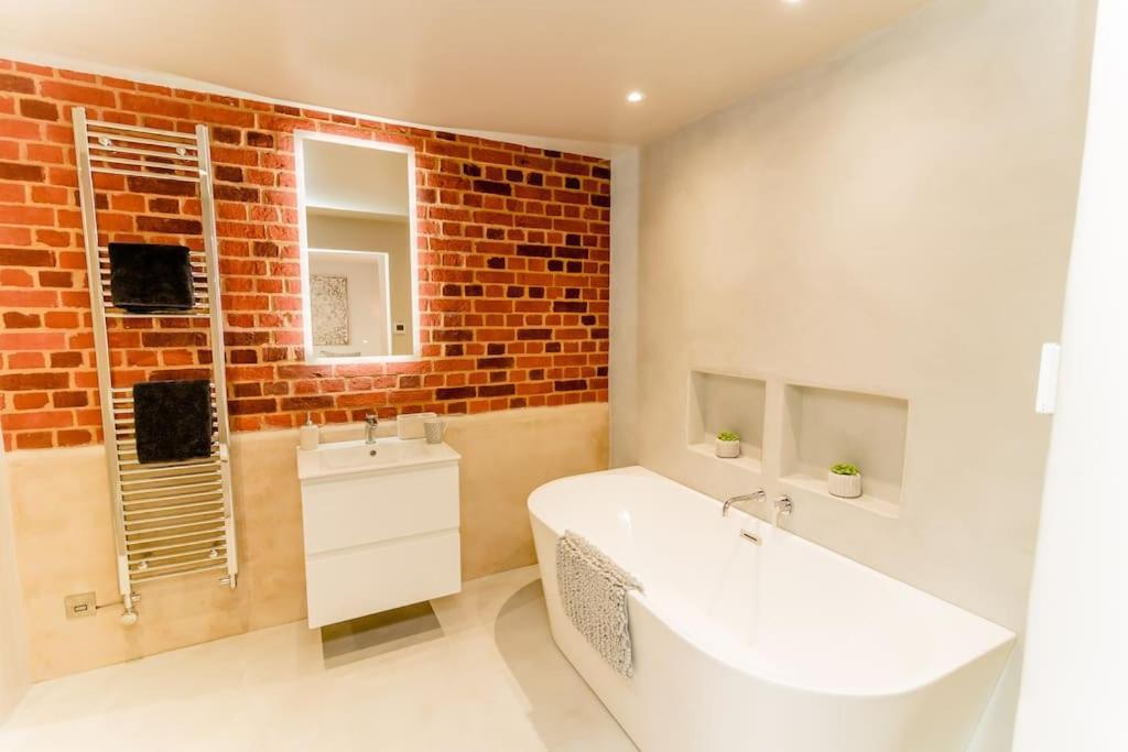 Beautiful Barn Conversion Close To The Broads Dilham Exterior photo
