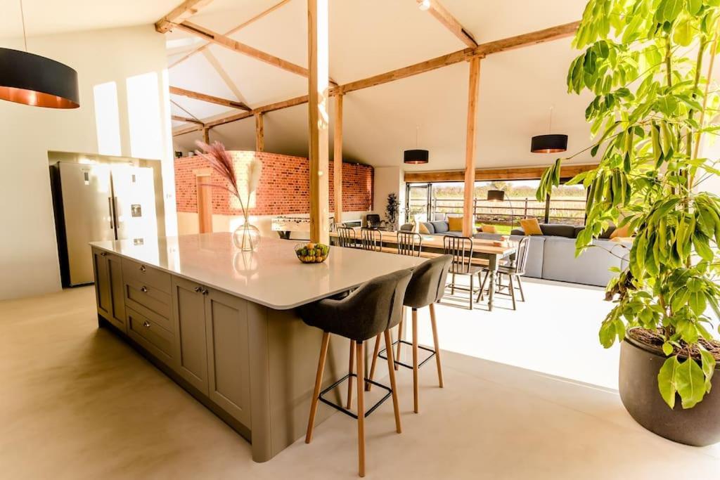 Beautiful Barn Conversion Close To The Broads Dilham Exterior photo